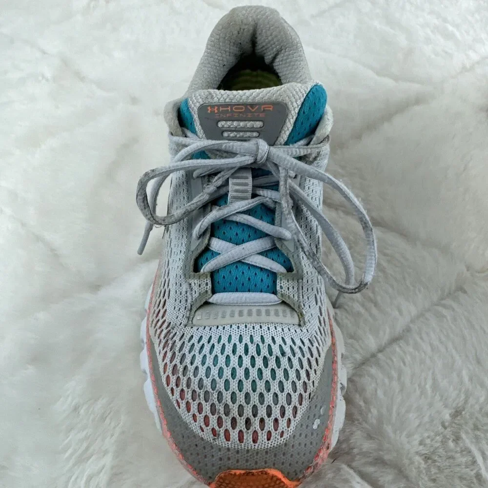 Under Armour HOVR Infinite  Running Shoes Womens Size 7  Sneakers Athletic Gym.